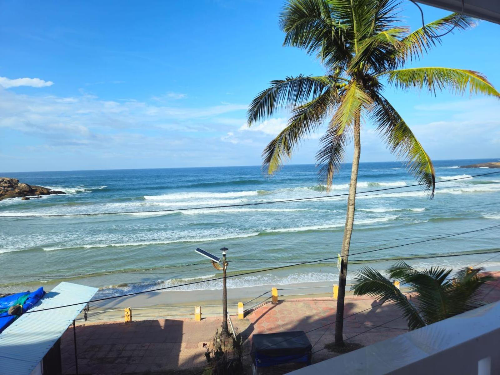 Orion Seaview Beach Hotel Kovalam Dış mekan fotoğraf
