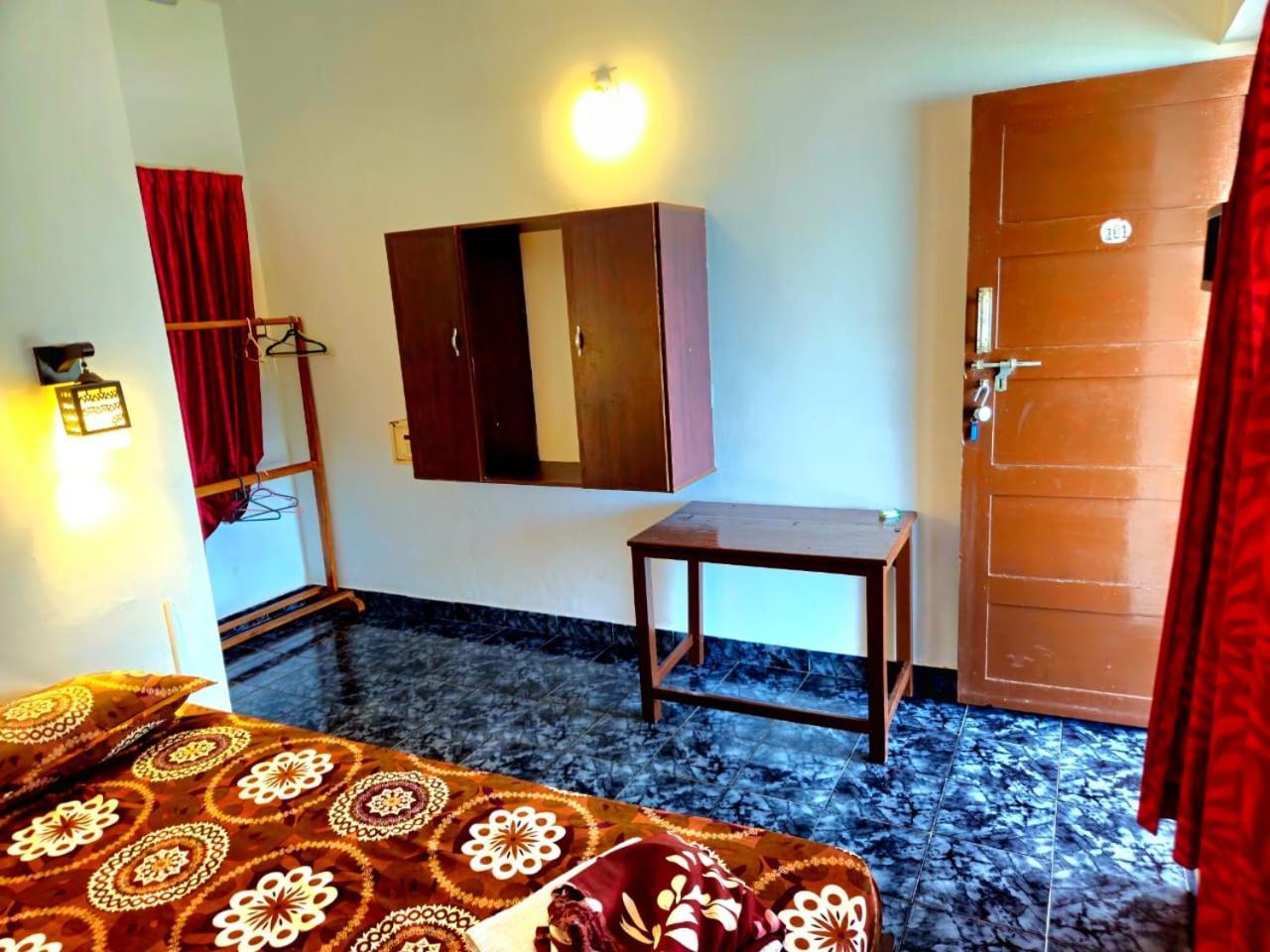 Orion Seaview Beach Hotel Kovalam Dış mekan fotoğraf